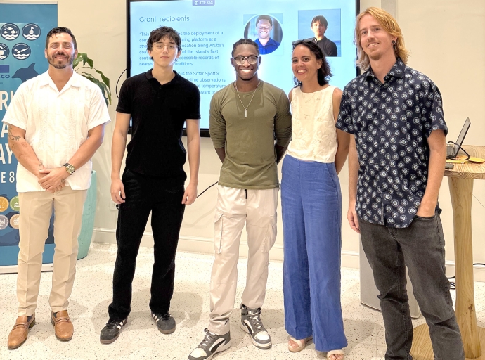 Studiantenan di Universidad ta gana subsidio di investigacion pa lansa Aruba su prome ‘Coastal Open Current Monitoring’
